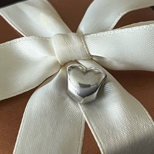 Pandora retired Puffy Heart Charm